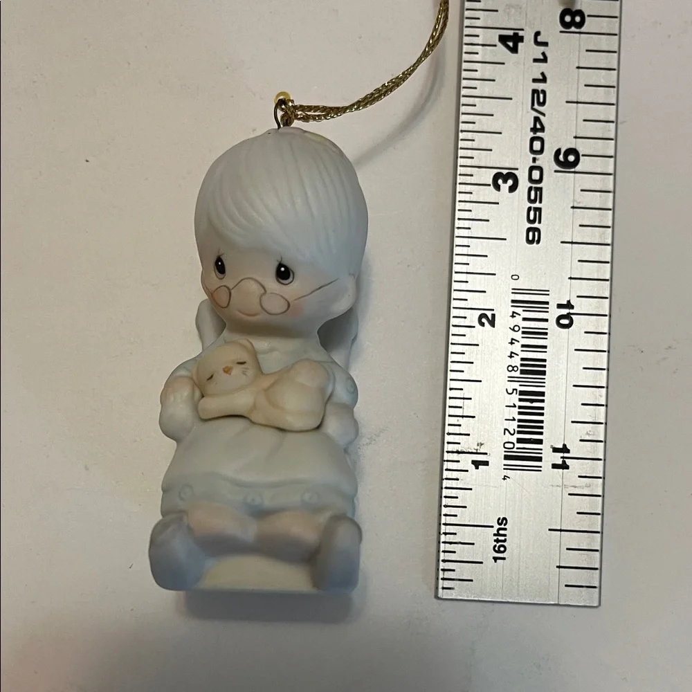 Precious Moments The Purr-fect Grandma Ornament Petting Cat Pastel Colors E-0516